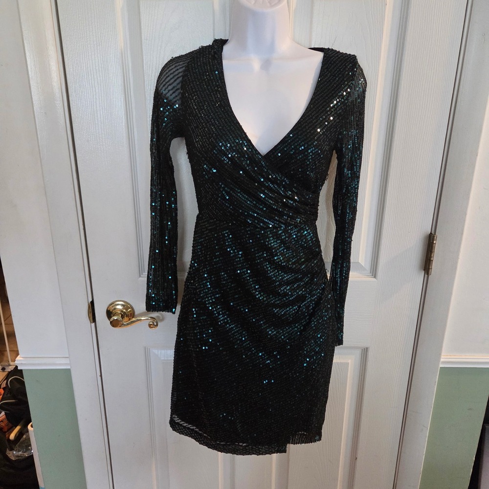 Hello Molly Teal Sequin Mini Dress V-Neck Wrap Black Size 6 M Party Cocktail